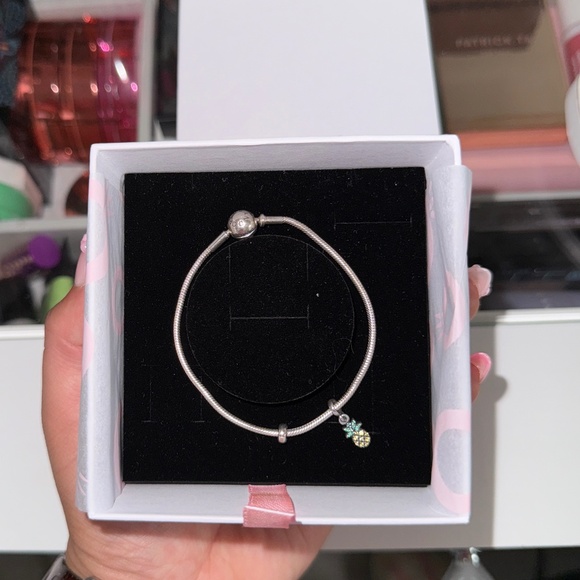 Pandora me snake bracelet - Picture 4 of 4